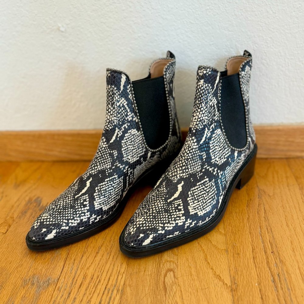 Coach Bowery Genuine Snakeskin Leather bead-chain trim Pull On Chelsea Boot